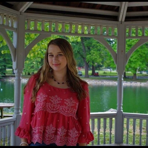 Meet your Posher, Megan - Picture 1 of 1